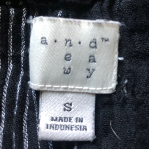 A new day striped layered ruffle wide leg jumsuit. Size S - Picture 8 of 8